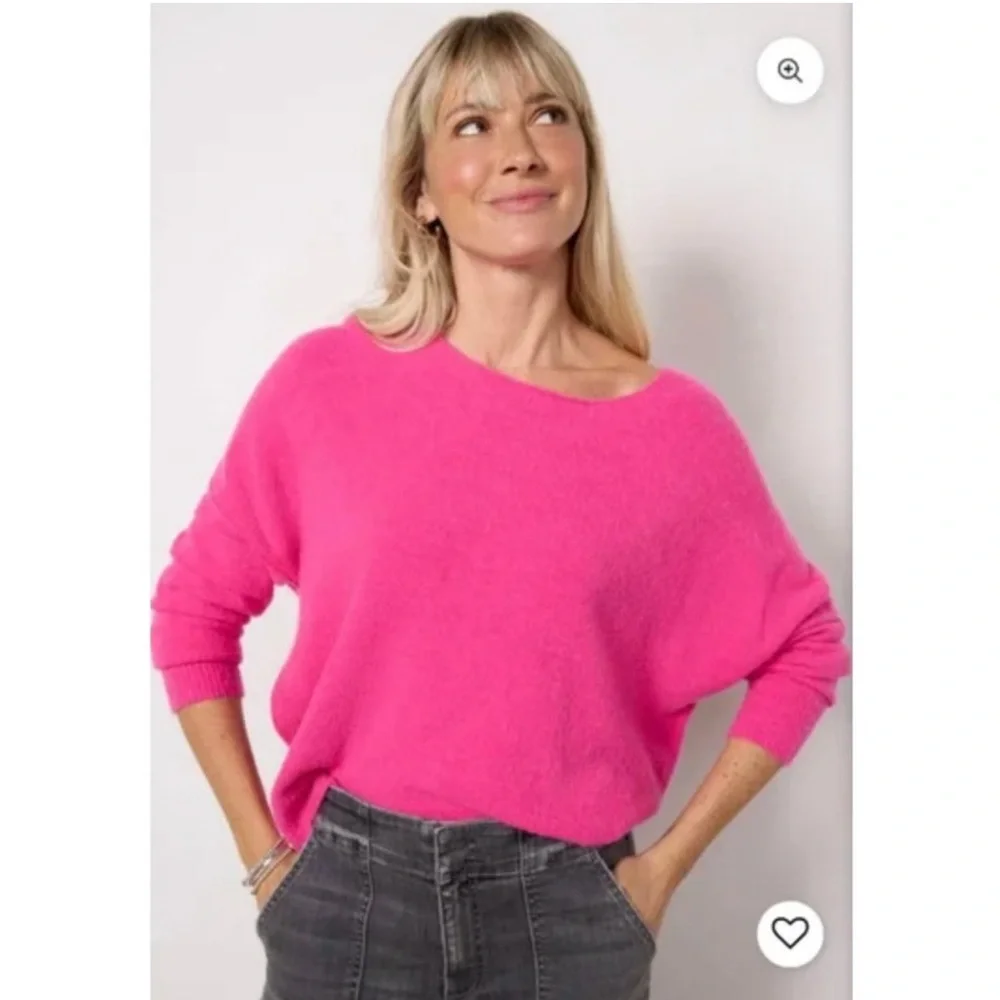 Evereve Rochelle Off Shoulder Pullover Sweater Fushia Pink Medium Relaxed Soft - Picture 3 of 16